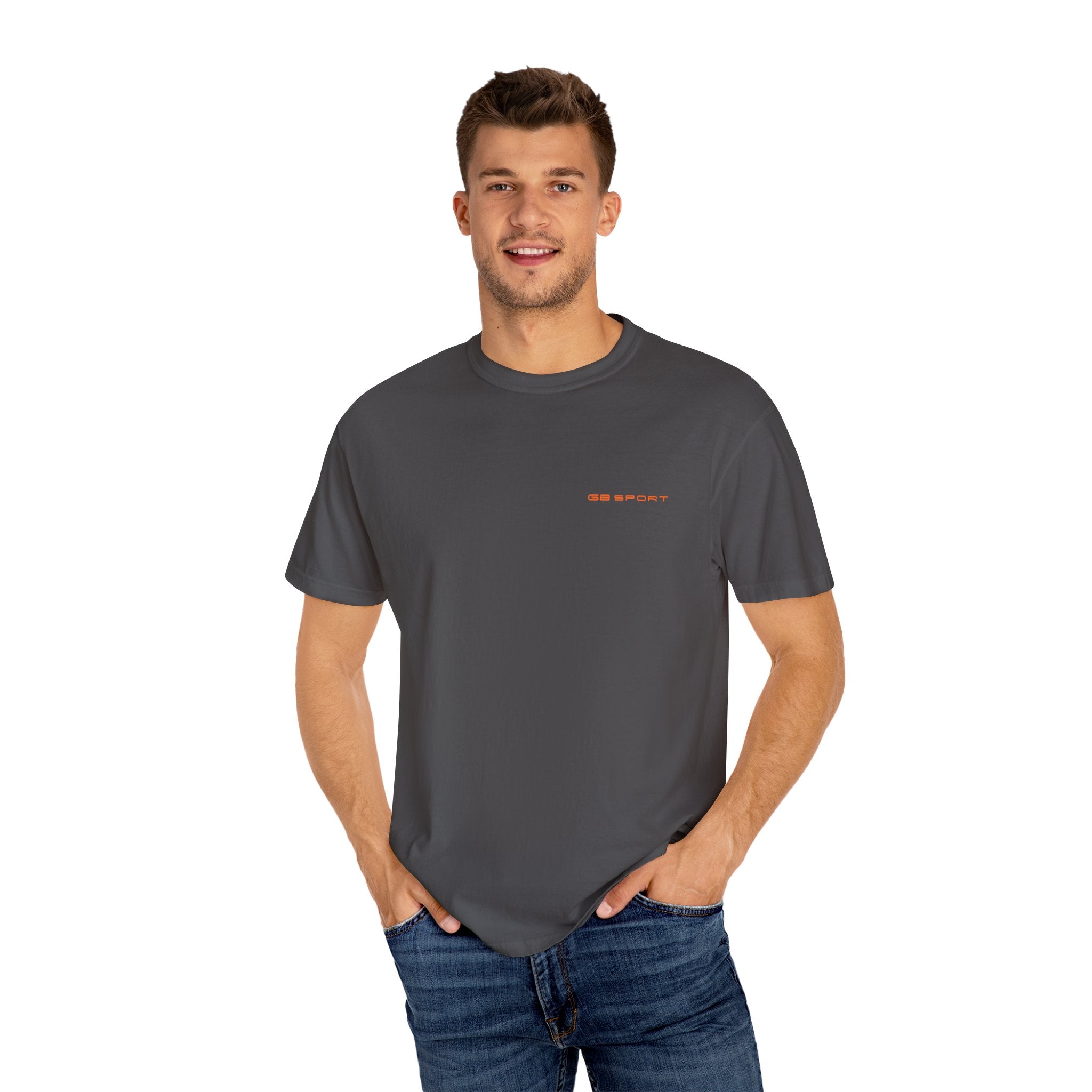 Unisex Garment-Dyed T-Shirt - Casual Everyday Wear with Minimalist Style