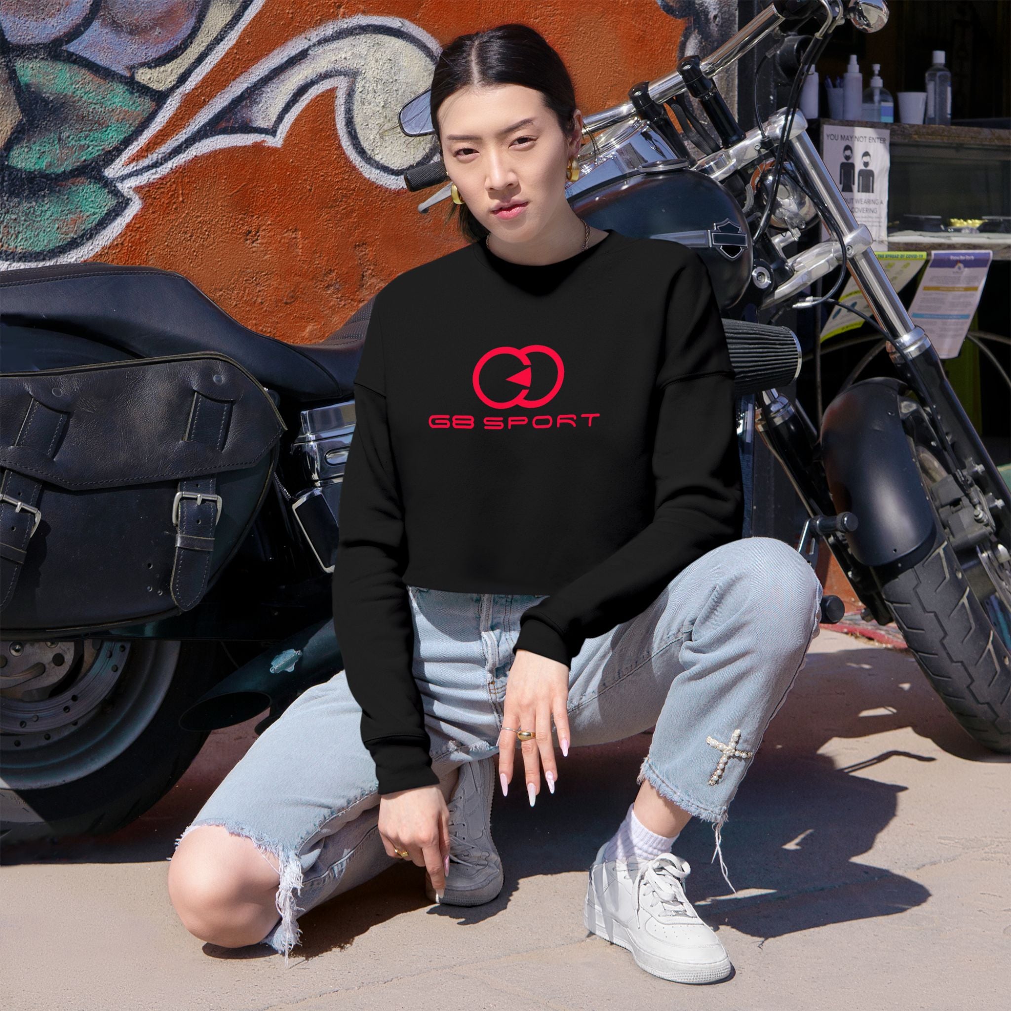 Stylish Women's Cropped Sweatshirt - G8 Sport Logo